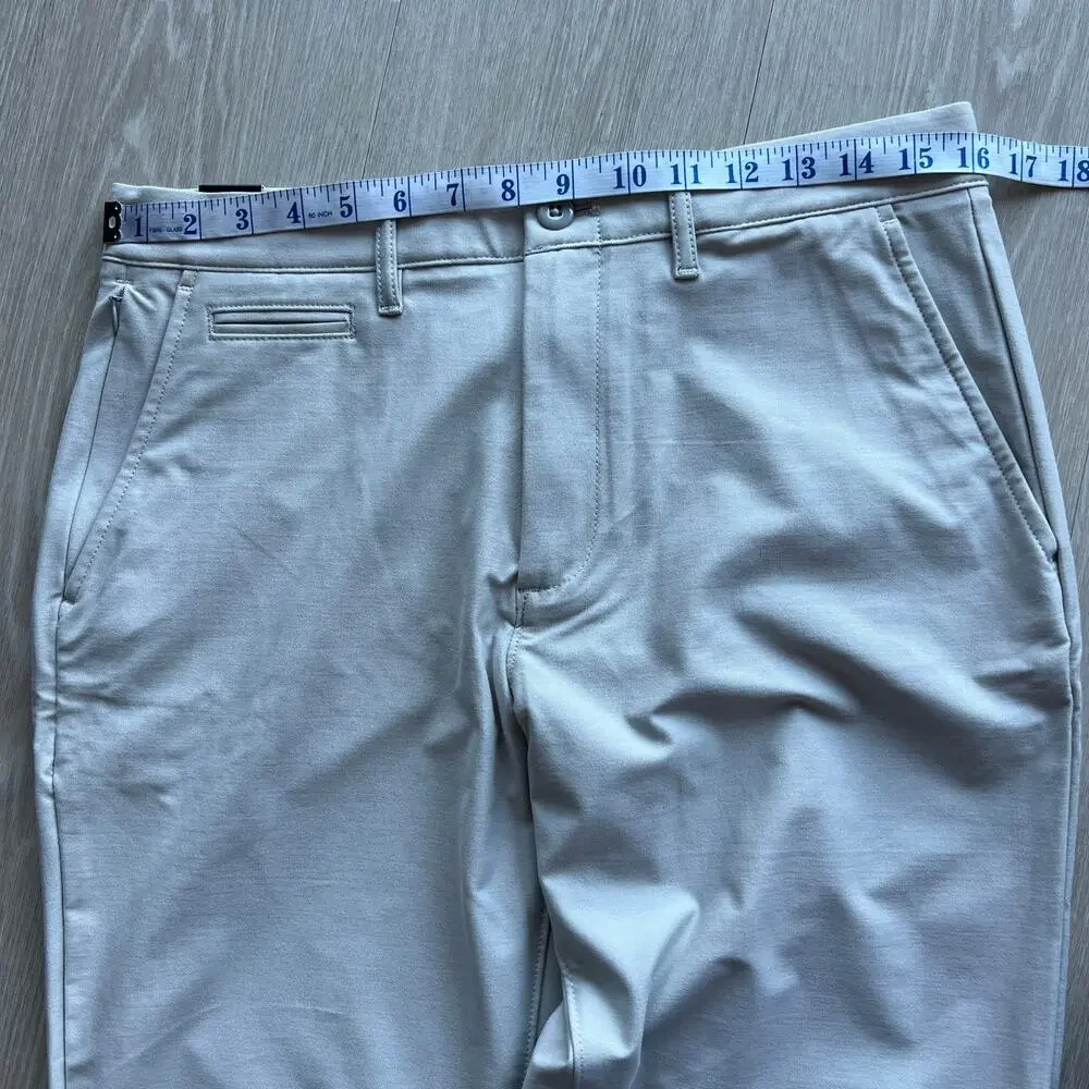 J Crew 1040 Athletic Tapered Fit Tech Pants Mens 31 W 30 L Ashen Taupe